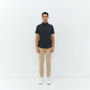 Jobb Elton Kemeja Pria Lengan Pendek Slim Fit Hitam