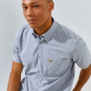 Jack Nicklaus Sleek Attire Kemeja Pria Lengan Pendek Slim Fit Light Grey