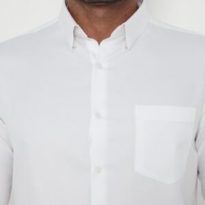 Jobb Evansville Kemeja Pria Lengan Panjang Slim Fit Putih