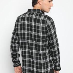 Jobb Seiba Kemeja Pria Flannel  Lengan Panjang Slim Fit Hitam