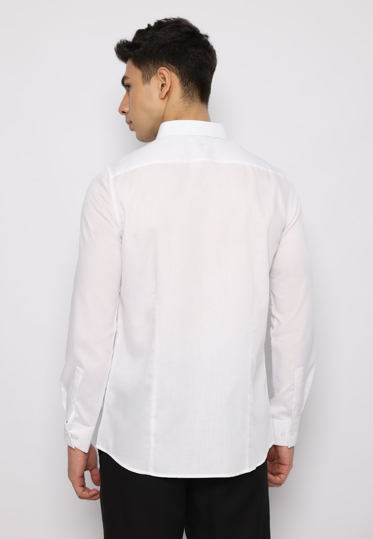 Jobb Wellington Kemeja Pria Lengan Panjang Slim Fit Putih - Image 3