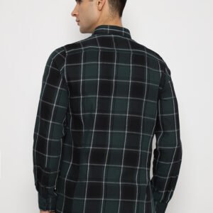 Jobb Logan Kemeja Pria Lengan Panjang Slim Fit Hijau