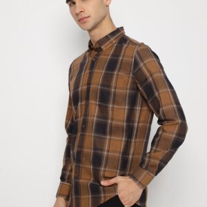 Jobb Logan Kemeja Pria Lengan Panjang Slim Fit Mustard